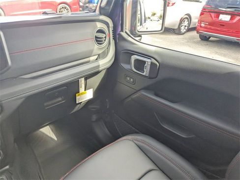 New 2026 Jeep Wrangler Unlimited Rubicon image 17