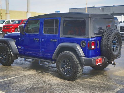 Used 2018 Jeep Wrangler Unlimited Sport image 14