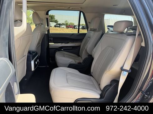Used 2024 Ford Expedition Limited RWD image 18