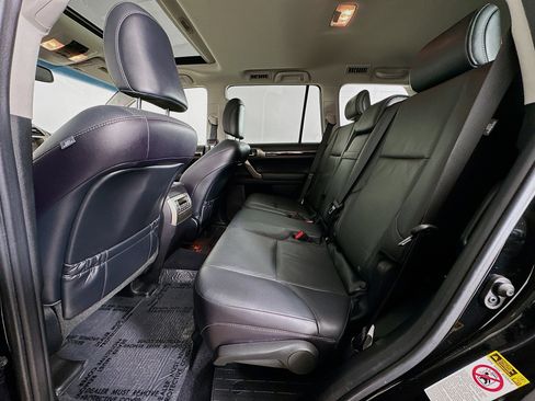 Used 2018 Lexus GX 460 Premium image 30