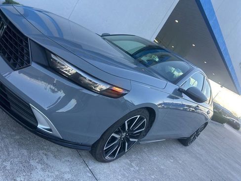 Used 2023 Honda Accord Touring image 4