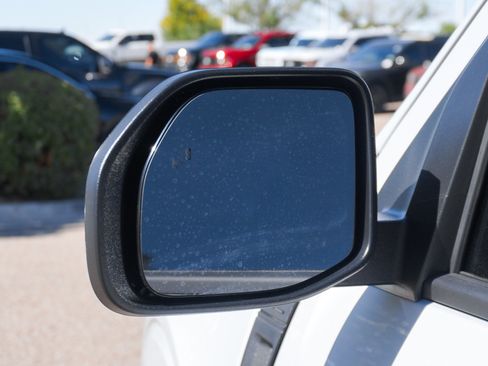 New 2025 Ford Maverick XL w/ Equipment Group 102A image 17