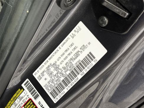 Used 2023 Toyota Tacoma SR AWD/4WD image 29