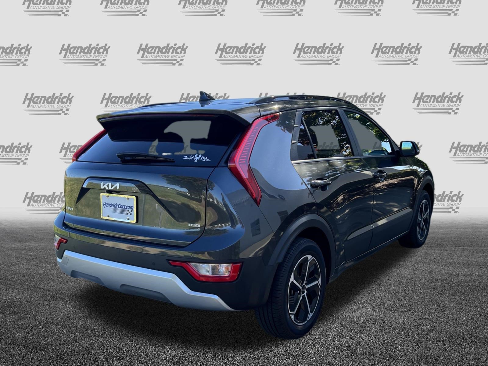 Used 2025 Kia Niro EX FWD image 10