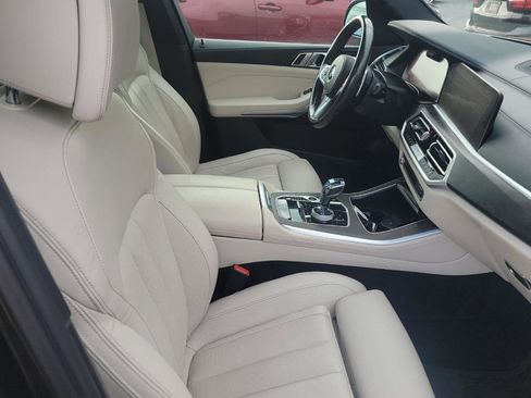 Used 2022 BMW X5 xDrive40i w/ Premium Enhanced Package image 13