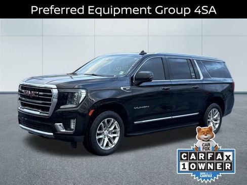 Used 2022 GMC Yukon XL SLT w/ SLT Premium Package image 4