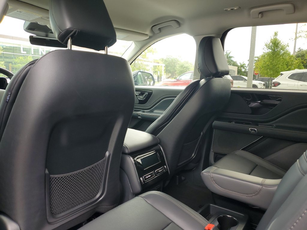 New 2026 Lincoln Aviator 2WD image 12