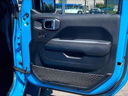Used 2021 Jeep Wrangler Unlimited Sahara AWD/4WD image 23