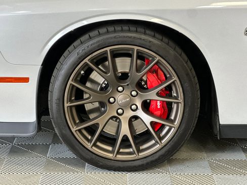Used 2015 Dodge Challenger SRT Hellcat image 46