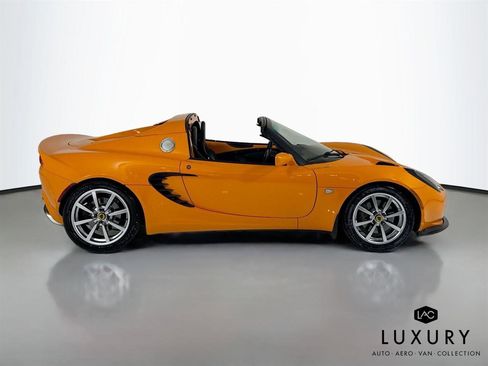 Used 2005 Lotus Elise image 3