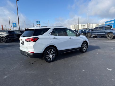Used 2023 Chevrolet Equinox Premier image 3
