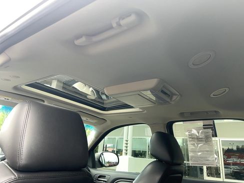 Used 2013 GMC Yukon Denali image 26