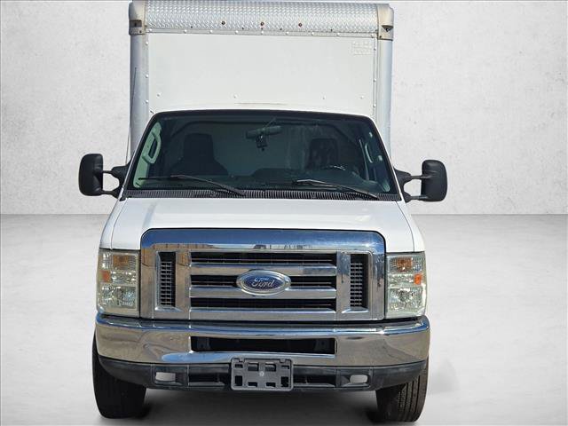 Used 2013 Ford E-350 and Econoline 350 Super Duty RWD image 2