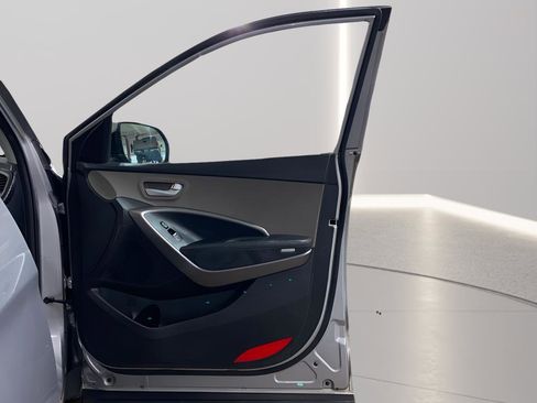 Used 2014 Hyundai Santa Fe Limited image 12