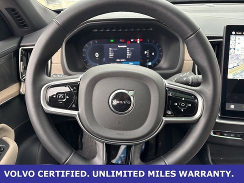 Certified 2025 Volvo XC90 B6 Plus image 26