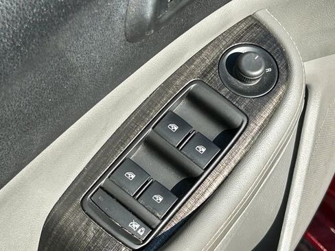 Used 2014 Chevrolet Malibu LT image 23