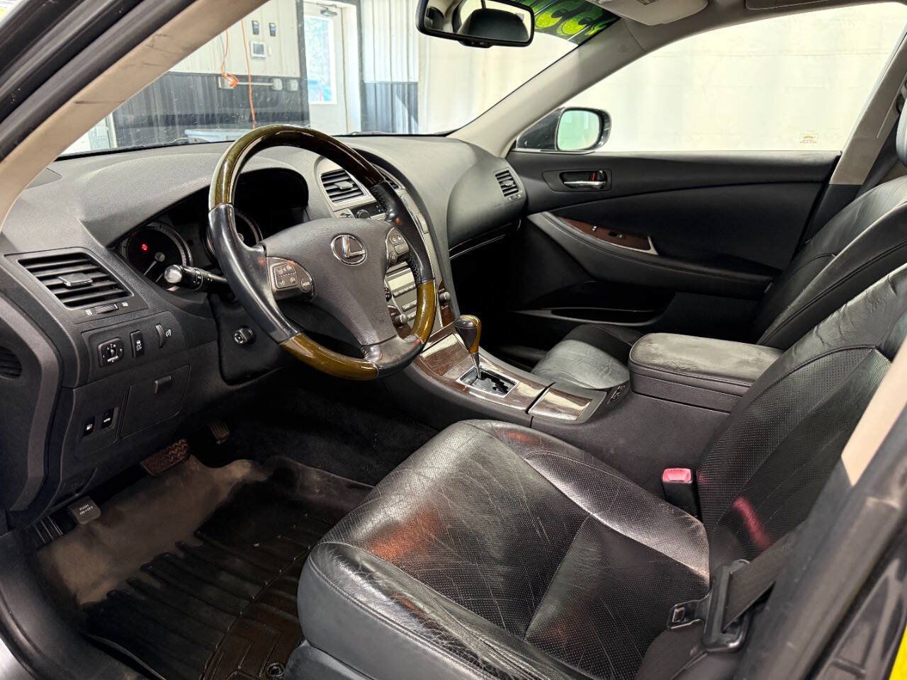 Used 2010 Lexus ES 350 FWD image 9
