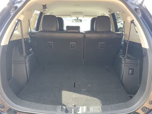 Used 2019 Mitsubishi Outlander SE image 9