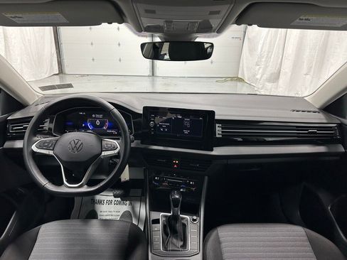 Used 2025 Volkswagen Jetta S image 43