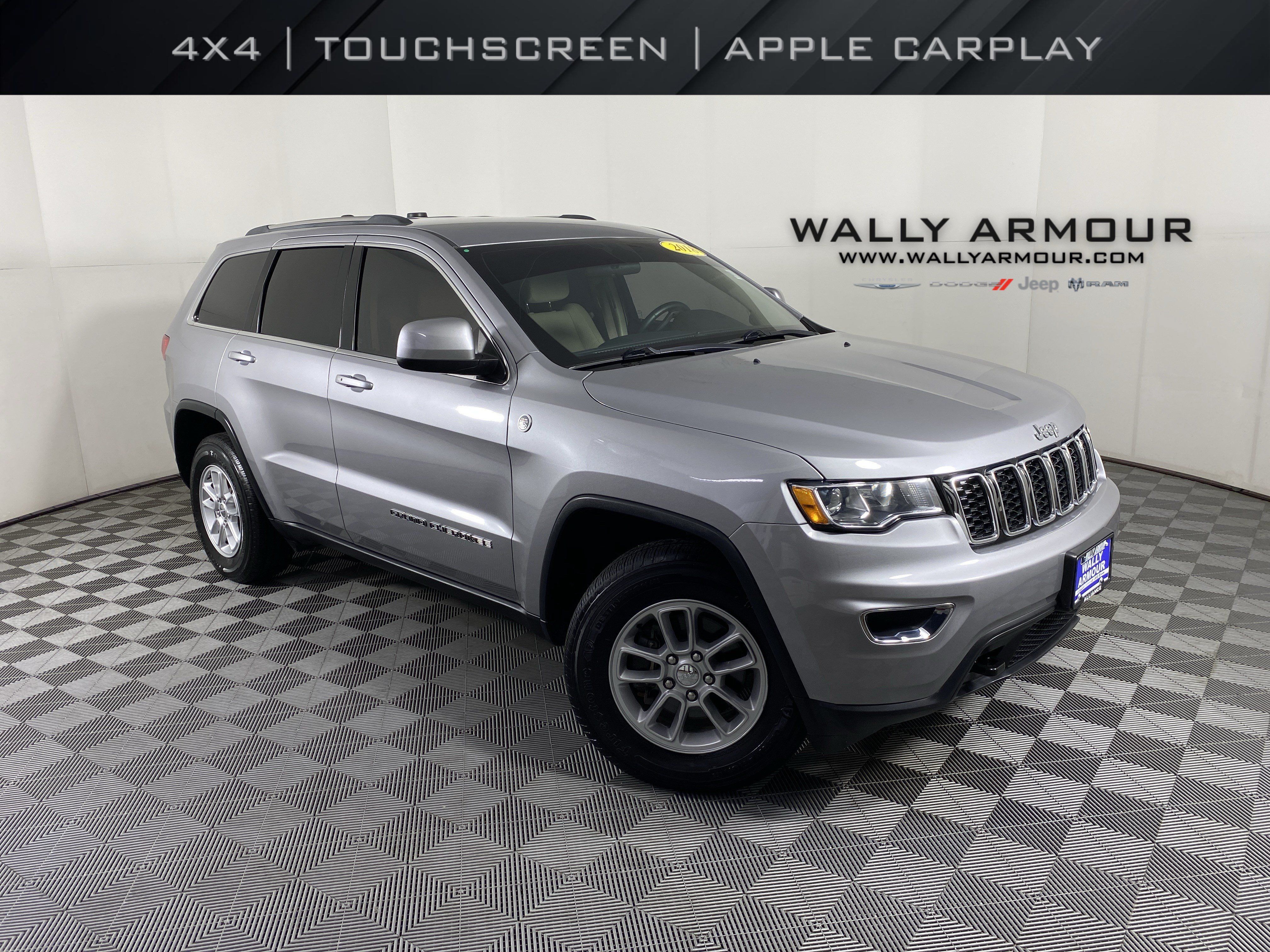 Used 2018 Jeep Grand Cherokee Laredo AWD/4WD image 1