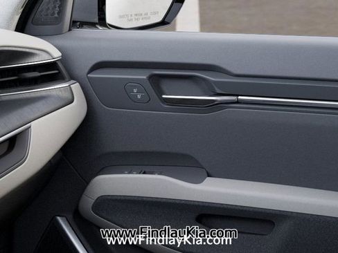 New 2026 Kia EV9 Land image 28