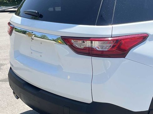 Used 2019 Chevrolet Traverse LS FWD image 20