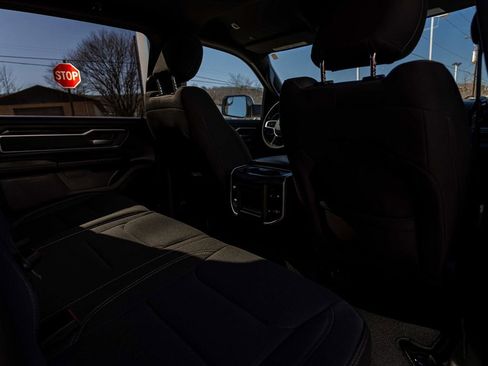 Used 2023 RAM 1500 Big Horn image 29