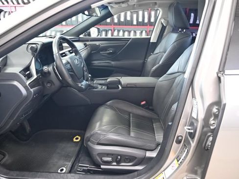 Used 2019 Lexus ES 350 w/ Accessory Package 2 FWD image 10