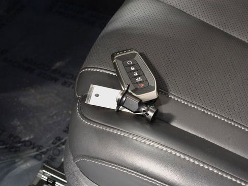 Certified 2026 INFINITI QX60 Luxe w/ Family Package image 41