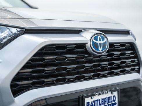 Certified 2024 Toyota RAV4 XSE AWD/4WD image 13