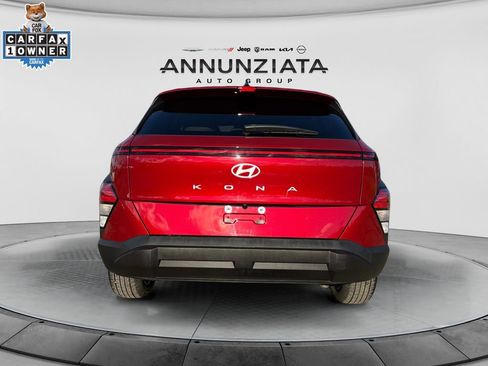Used 2025 Hyundai Kona SEL FWD image 4