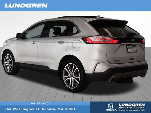 Used 2019 Ford Edge Titanium w/ Cold Weather Package AWD/4WD image 8