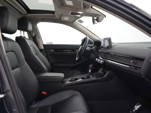 Used 2024 Honda Civic EX-L image 11