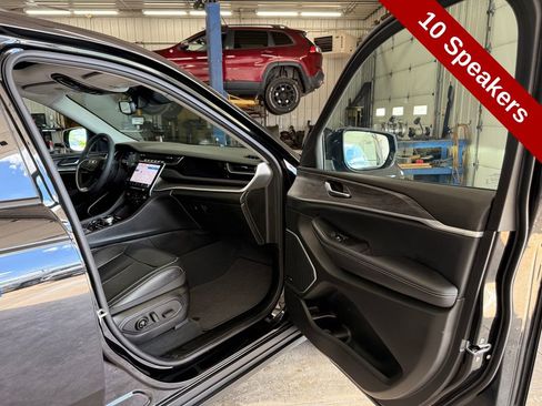 Used 2022 Jeep Grand Cherokee Limited 4xe AWD/4WD image 42