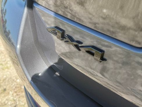 New 2025 Jeep Grand Cherokee Altitude image 31