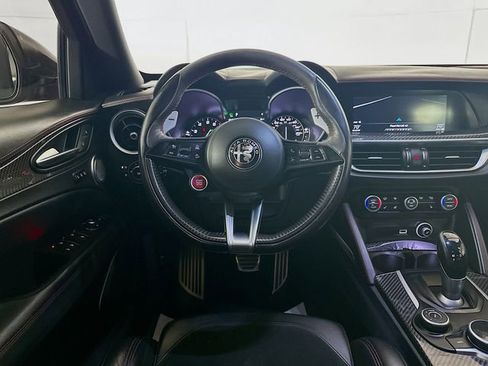Used 2018 Alfa Romeo Stelvio Quadrifoglio w/ Driver Assist Dynamic Package image 24