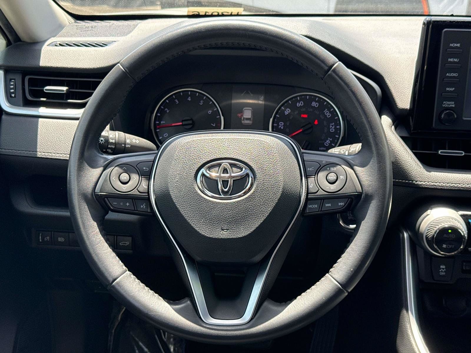 Used 2019 Toyota RAV4 XLE Premium w/ All Weather Liner Package FWD image 15