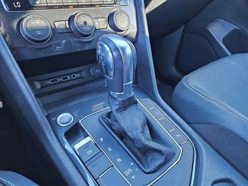 Used 2019 Volkswagen Tiguan SEL image 14