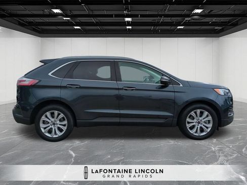 Used 2023 Ford Edge Titanium AWD/4WD image 6