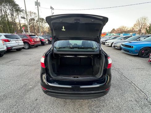 Used 2019 Ford Fiesta SE image 21