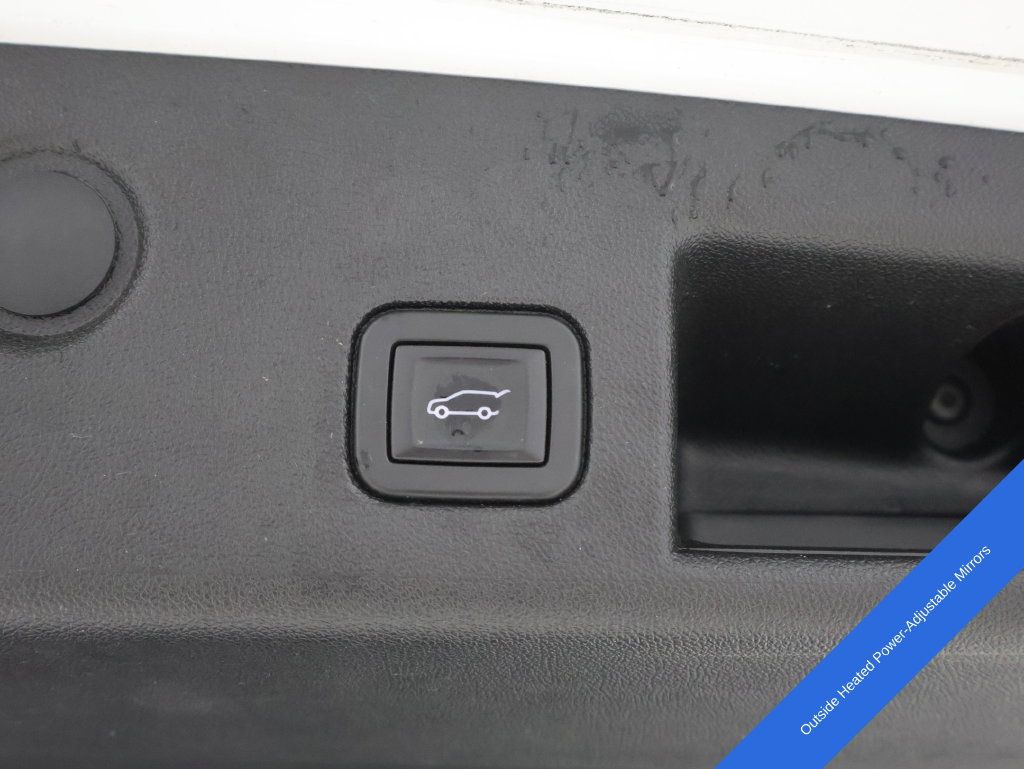 Used 2019 Chevrolet Equinox LT AWD/4WD image 13