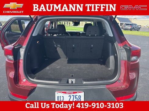 Used 2025 Chevrolet TrailBlazer LT FWD image 11