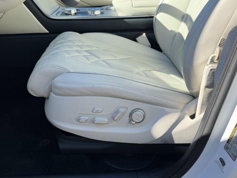 Used 2025 Genesis GV80 3.5T Prestige image 12