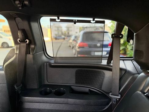 Used 2017 Dodge Grand Caravan GT image 27