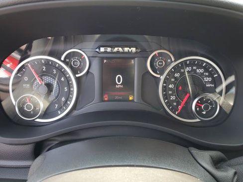 New 2026 RAM 2500 Big Horn AWD/4WD image 9