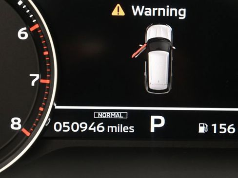 Used 2024 Mitsubishi Outlander SE image 14