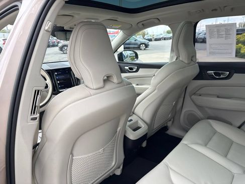 Certified 2023 Volvo XC60 B5 Plus w/ Climate Package AWD/4WD image 31