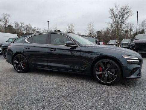 Used 2022 Genesis G70 3.3T image 2