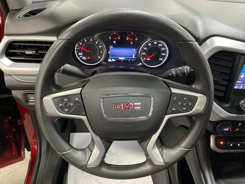 Used 2023 GMC Acadia SLE w/ Driver Convenience Package image 18