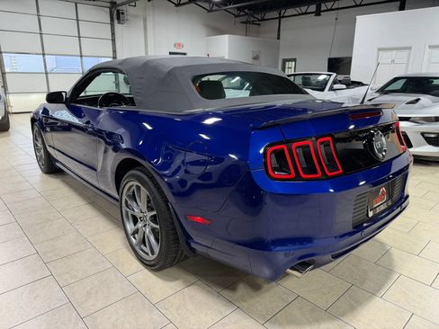 Used 2013 Ford Mustang GT w/ Brembo Brake Pkg RWD image 7